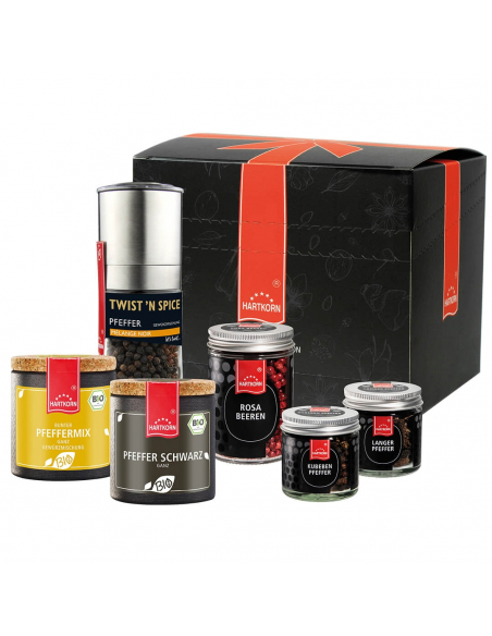 Schwarze Geschenkbox mit sechs Pfefferprodukten. Schwarze Geschenkbox mit sechs Pfefferprodukten.