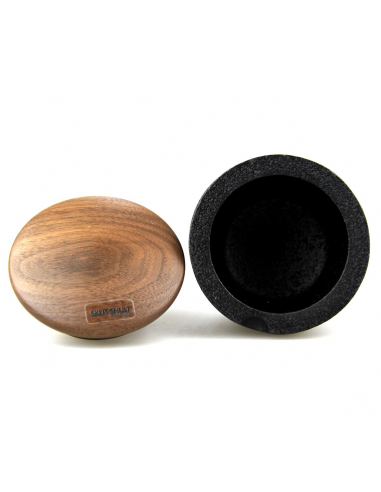 Obenansicht zeigt die Innenseite des Mörsers und den Deckel daneben.