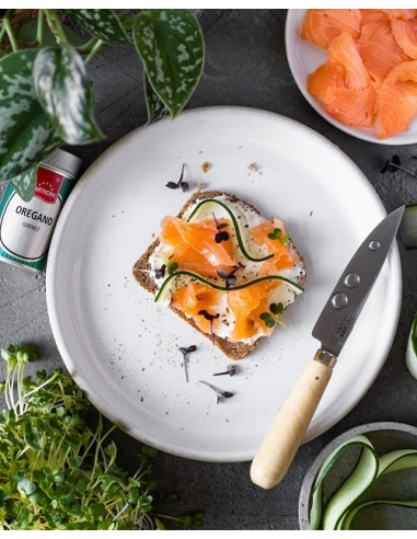 Spice in application- salmon slices with oregano