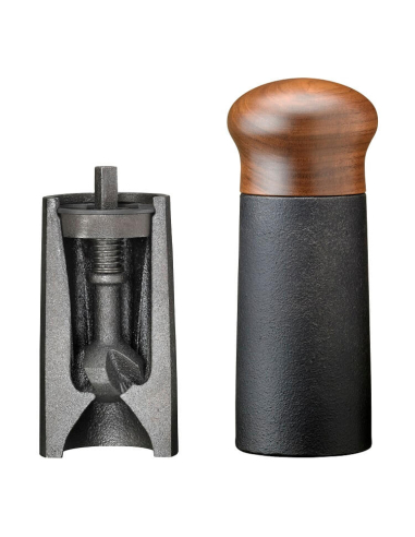 Die Mühle ist im Querschnitt dargestellt. Das Mahlwerk im Inneren ist sichtbar. Die geschlossene Mühle in kompletter Ansicht.