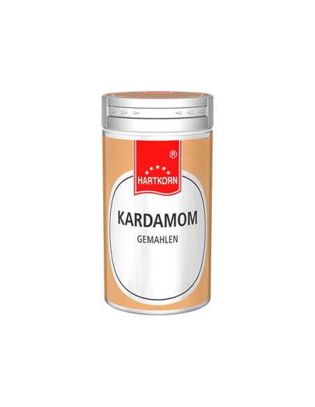 Gewürzdose mit braunem Etikett und rotem Deckel, Aufschrift „Kardamom – gemahlen“. Gewürzdose mit braunem Etikett und rotem Deckel, Aufschrift „Kardamom – gemahlen“.