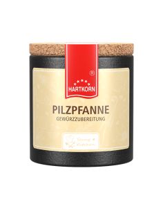 Pappdose mit Korkdeckel und cremefarbenem Etikett, beschriftet mit „Pilzpfanne – Gewürzzubereitung“.