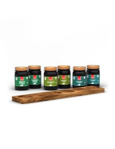 Kitchen herbs spice set with spice board buy online | Hartkorn spices 🛒