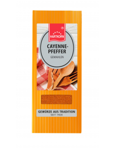 Orangefarbener Flachbeutel und Etikett „Cayenne Pfeffer“.