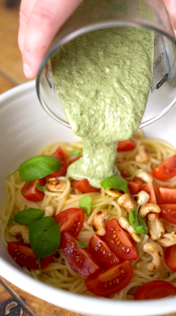 Avocado-Pesto