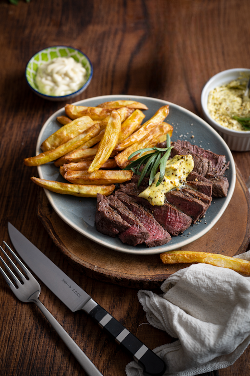 Rinderfilet mit Café de Paris Kräuterbutter und Pommes Frites – Rezept mit Hartkorn Gewürzen