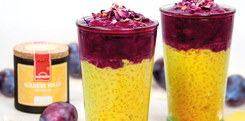 Goldener Milchreis mit Pflaumen-Topping