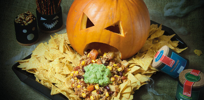 Halloween Chili sin carne mit Guacamole