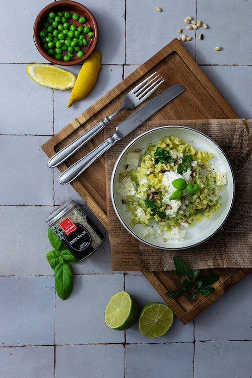 Pasta mit Erbsen-Joghurt-Soße
